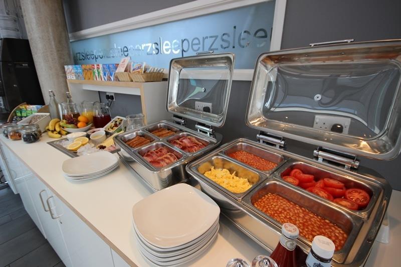 Four Points Flex By Sheraton Cardiff Restaurant photo